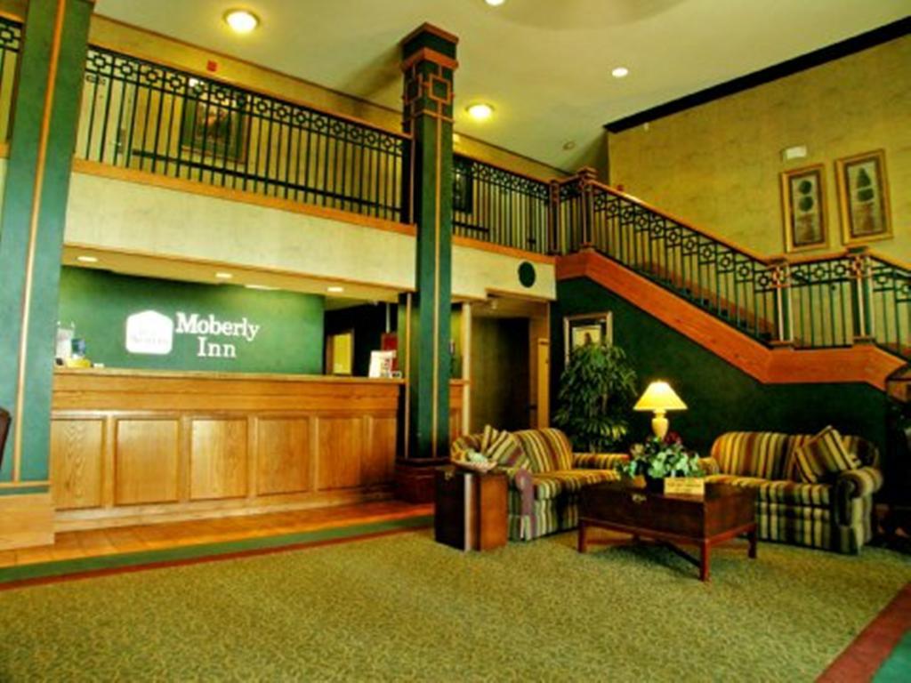 Moberly Inn & Suites Exterior foto